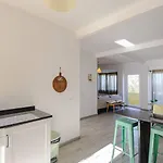 Sweet Iii - Free Parking Apartment